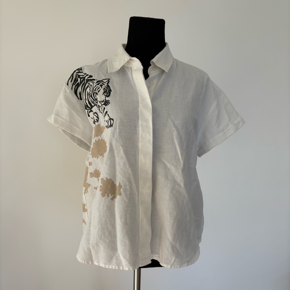 LAS SURENAS white tiger print cotton shirt. Size M. Perfect condition. 100% cott